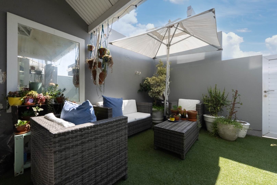 2 Bedroom Property for Sale in De Waterkant Western Cape